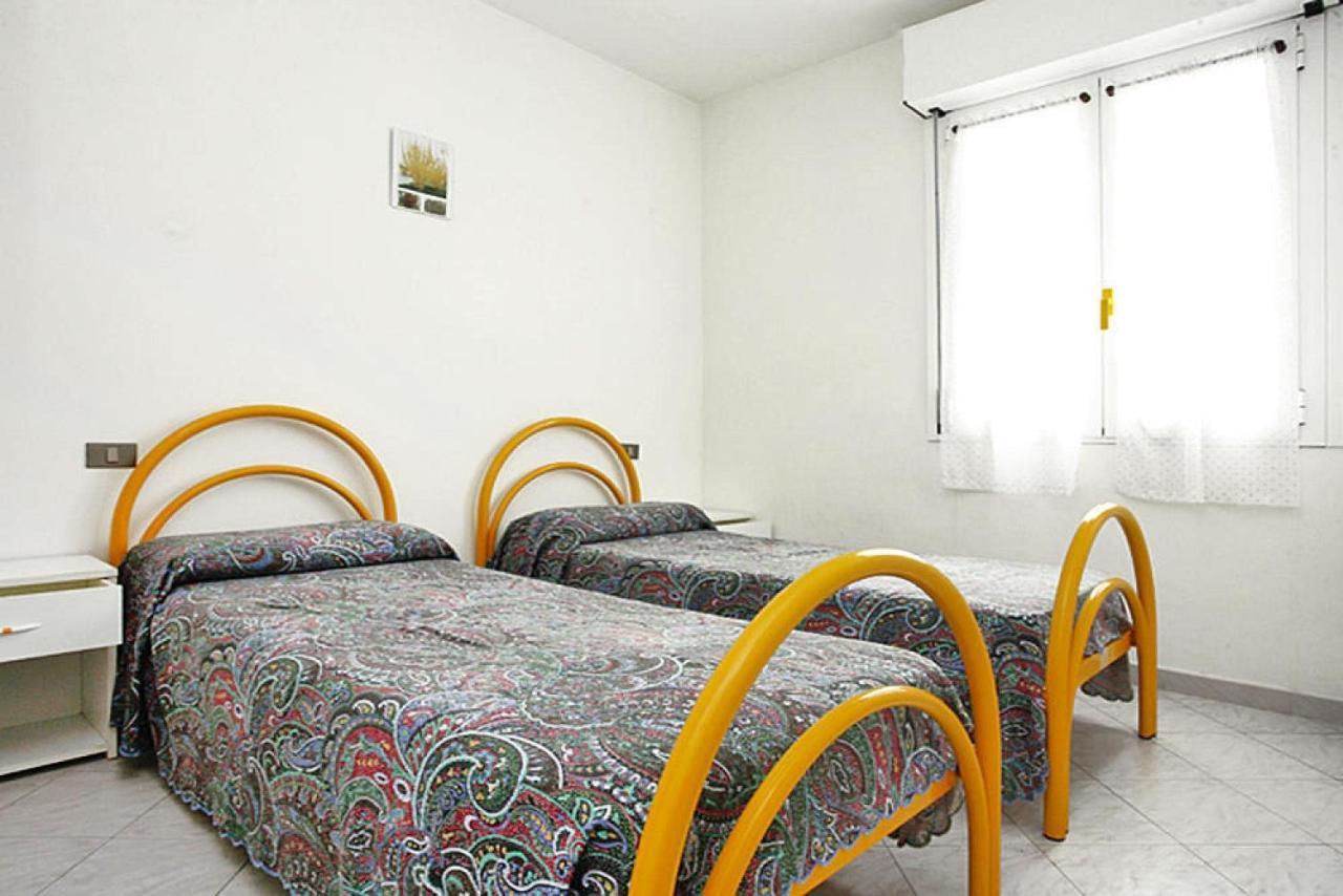 Apartment In Rosolina Mare With A Shared Pool ภายนอก รูปภาพ